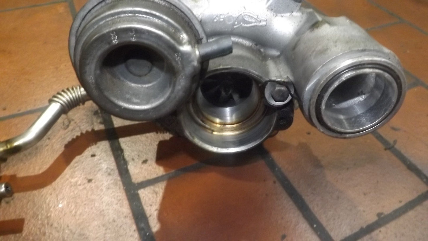 Turbolader für BMW X5 F15 4,4 xDrive50i N63B44O1 N63B44B N63 7605794