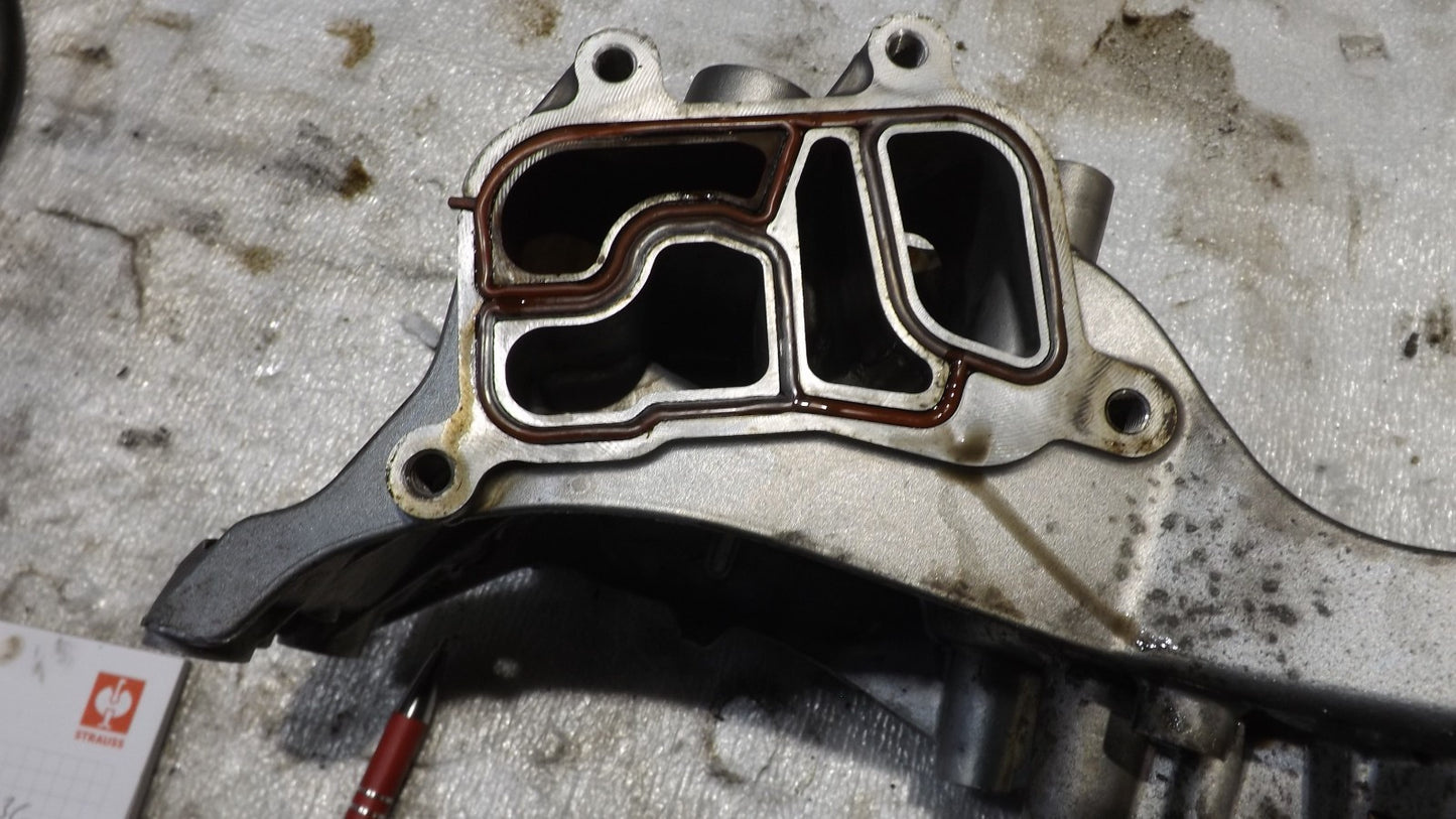 Audi VW Skoda 2.0 TFSI CDNB Öl Filter Gehäuse 06H903143H