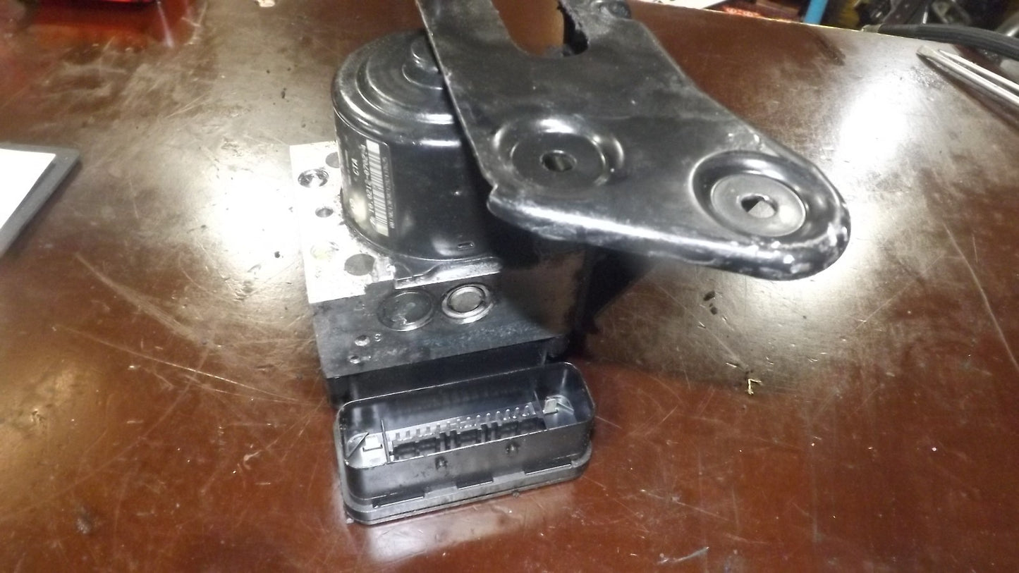 Original VW T5 Transporter ABS Block Hydraulikblock 7E0614517G 7E0907379J