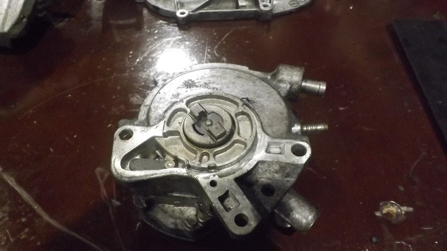 VW T5 Kraftstoffpumpe Vakuumpumpe Unterdruckpumpe Tandempumpe 070145209J