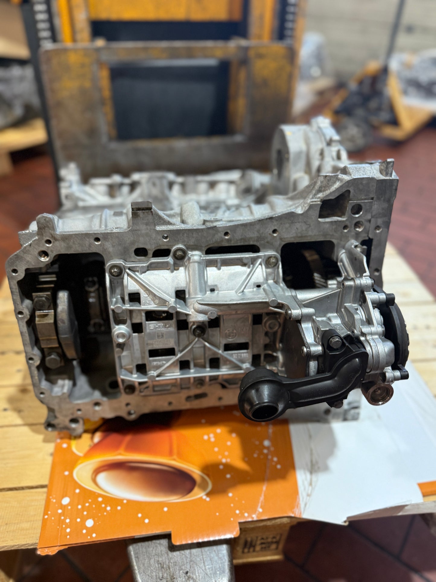 3er BMW F30 318d Generalüberholt Motor 143PS N47d20