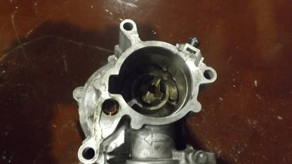 Unterdruckpumpe Vakuumpumpe für Audi A3 8P 09-12 FSI 1,8 118KW CDAA 06J145100B