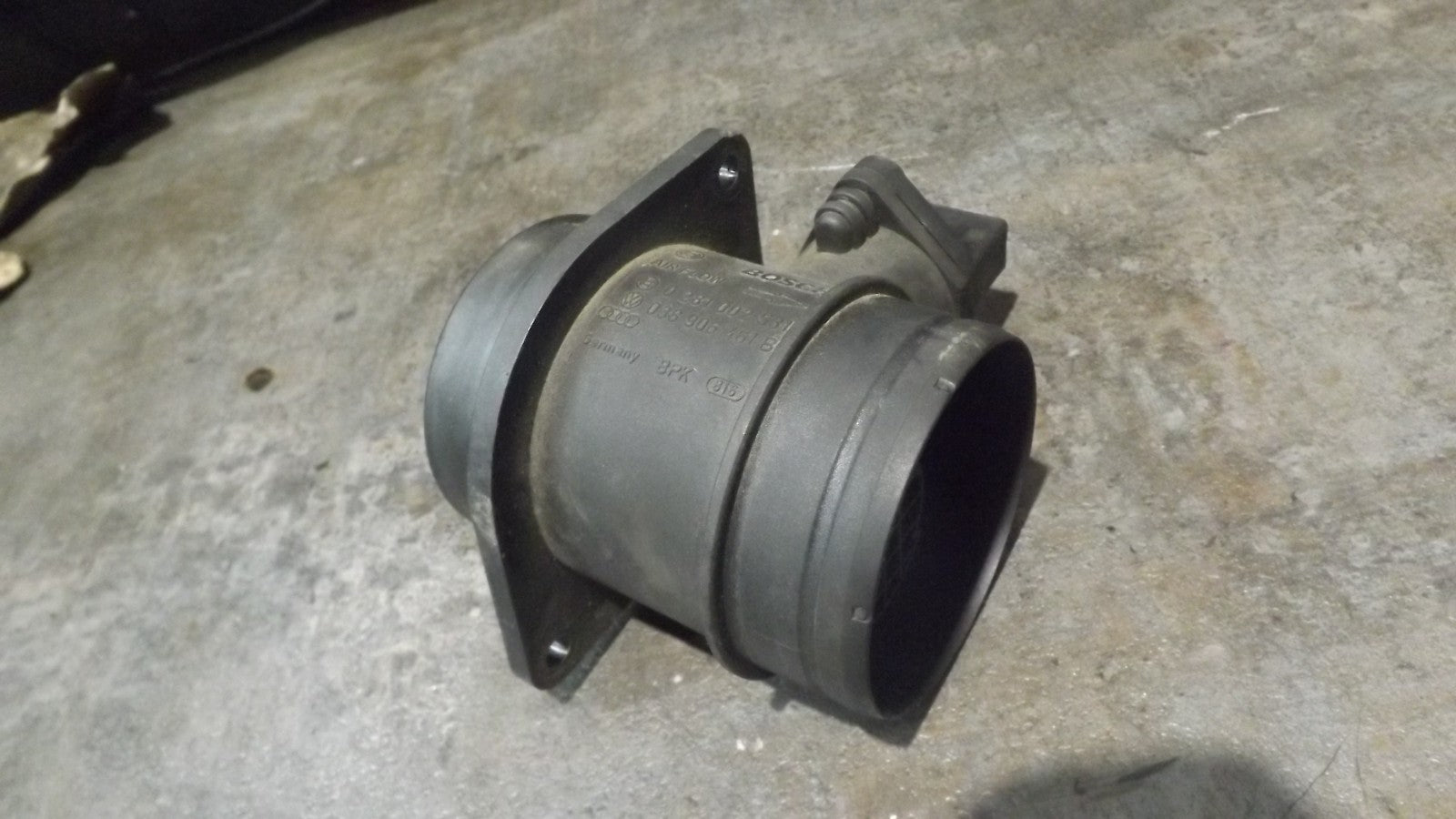 Luftmassenmesser für VW GOLF 4 5 T5 AUDI A3 A4 B6 SEAT SKODA 1.4/1.9 TDI