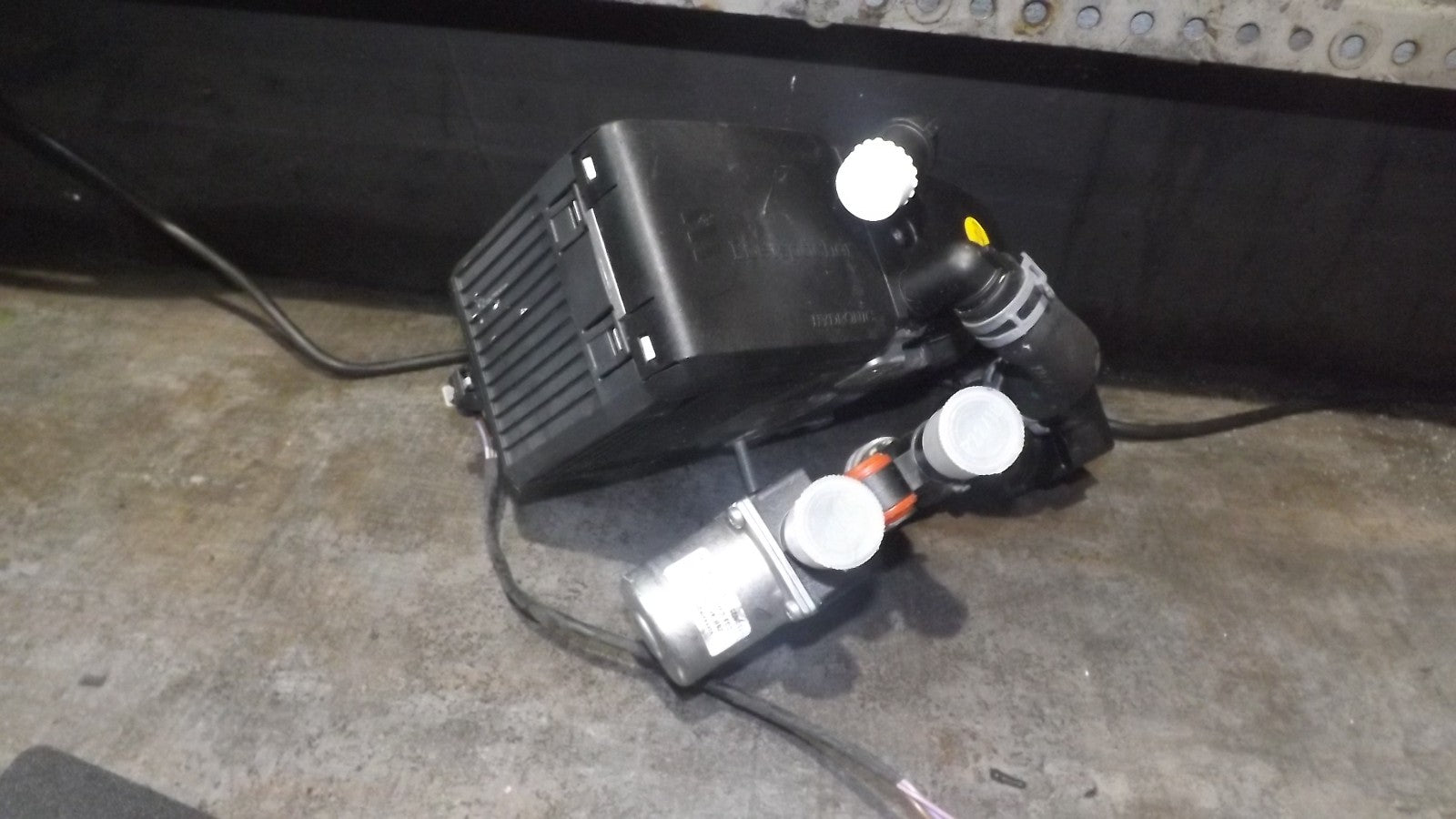 Standheizung Benzin AUDI Q5 Hydronic S3 8B3265081H
