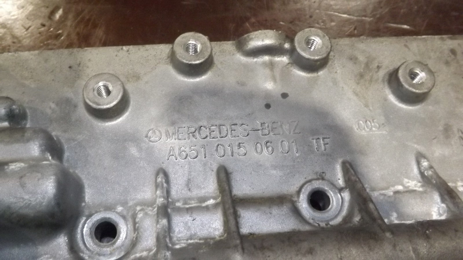 Stirndeckel Abdeckung Mercedes OM651 A6510150601