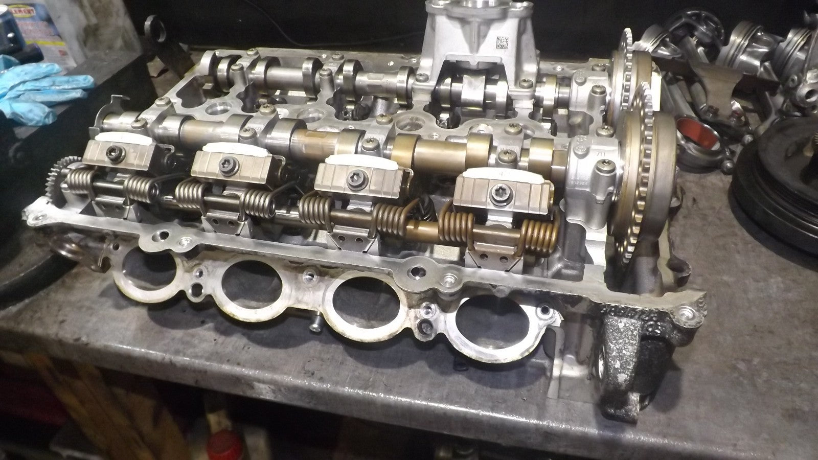 BMW B48B20A Zylinderkopf Kopf mit Ventile und Nockenwellen 947025504 B48B20A
