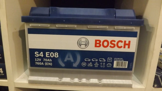 Bosch S4 E08 Autobatterie Starterbatterie 12V 70Ah 760A 570500076 0092S4E081