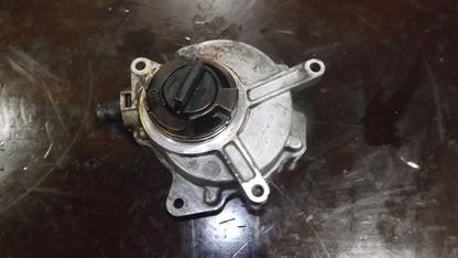 Unterdruckpumpe Vakuumpumpe VW Skoda Seat Audi 2.0 TFSI 06D145100E
