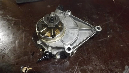 Vakuumpumpe 0710336182A  BMW 3er F34 328i BMW 2.0 28 i xDrive N20B20A N20
