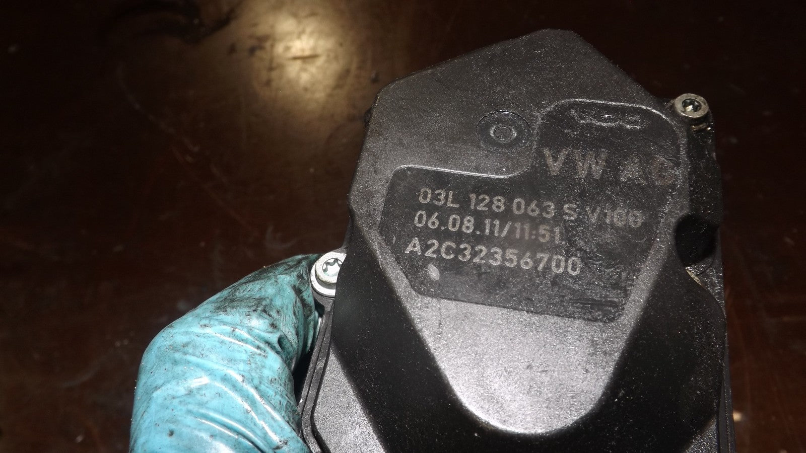 Drosselklappe Steuerklappe für VW T6 7E 15-19 TDI 2,0 75KW CAAB 03L128063S