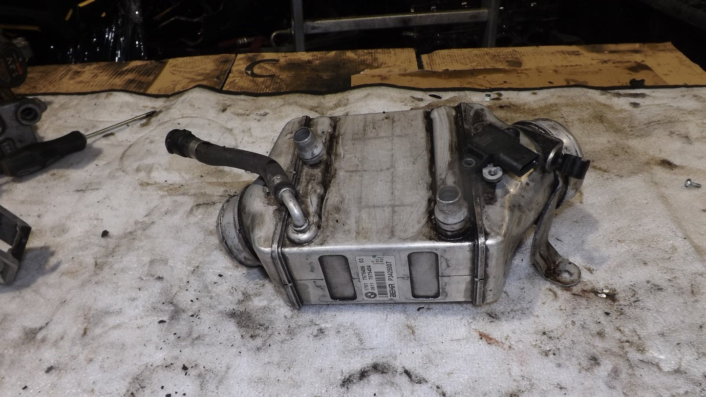 Original BMW  F01 F10 E70 F11   Ladeluftkühler Kühler Ladeluftkühler 06117575404