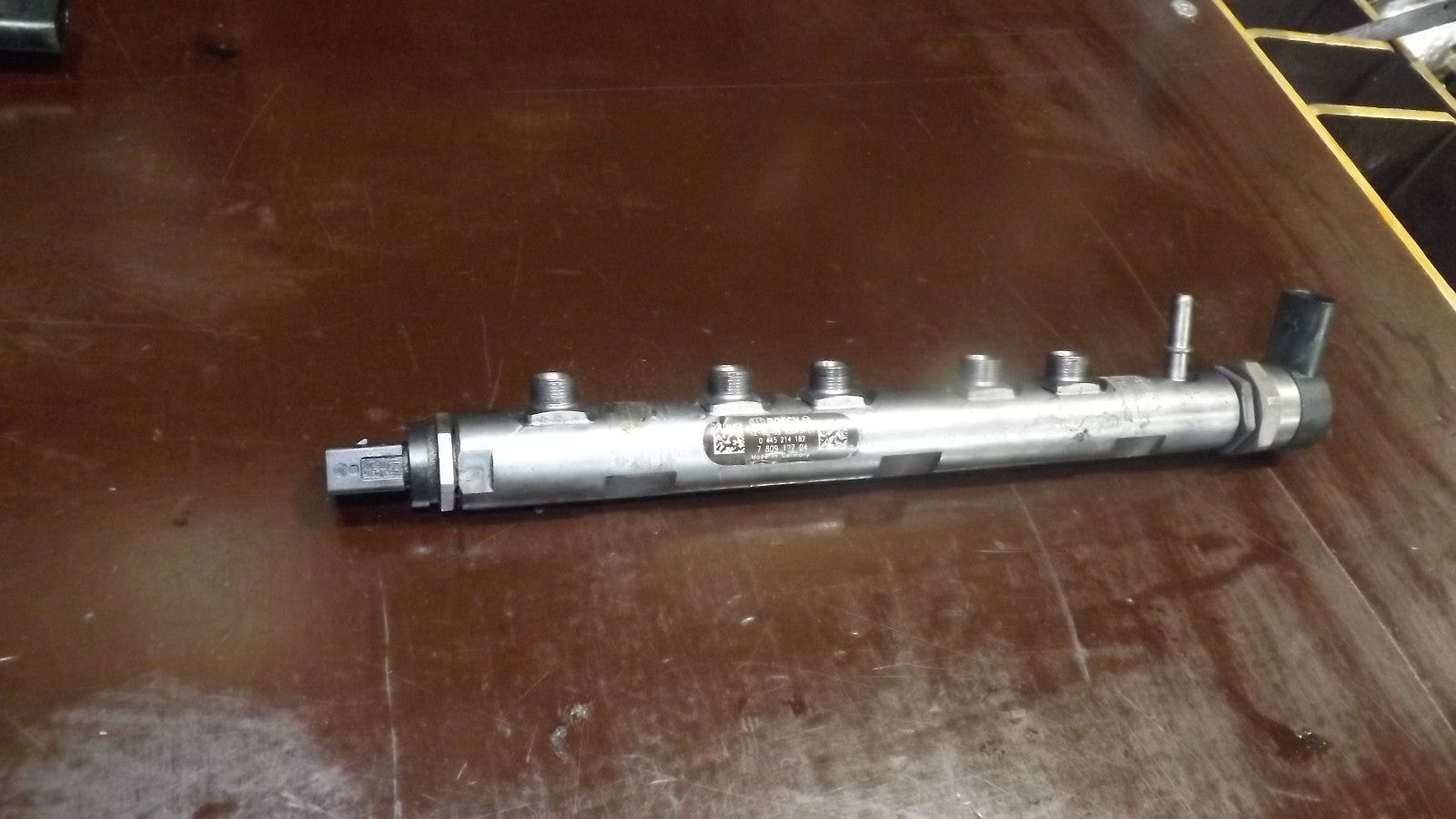ORIGINAL Bosch BMW Einspritzleiste Rail Rohr Kraftstoffverteiler 0445214182
