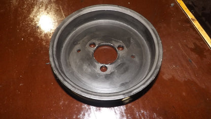 Audi A6 4F C6 3.0 TDI Wasserpumpe Riemenscheibe 059121031J