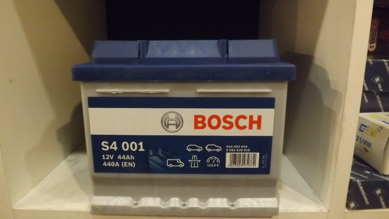 Bosch S4 001 Autobatterie 44Ah 440A 12V Starterbatterie 544402044 313 2