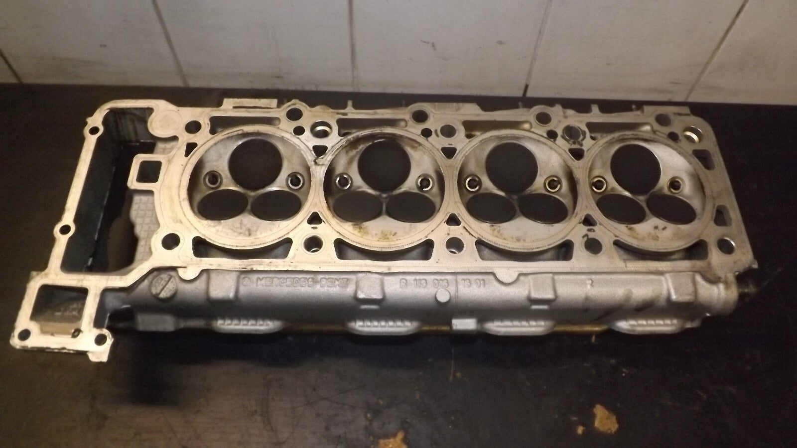 Original Mercedes-Benz E-Klasse CLS 500 W211 Zylinderkopf Links R1130161801