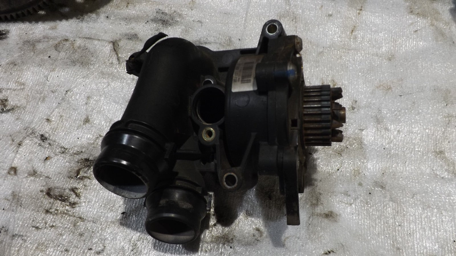 WASSERPUMPE THERMOSTATGEHÄUSE   AUDI VW SEAT SKODA 1.8 2.0 TFSI  06J121026G