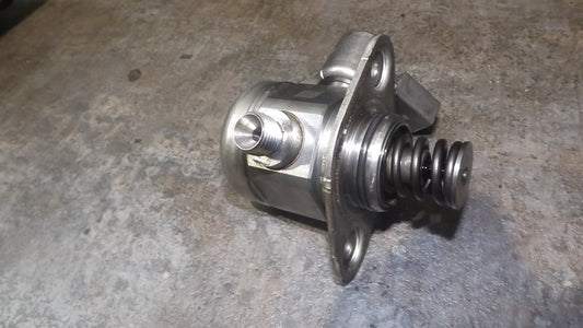 Kraftstoffpumpe für Audi VW Seat Skoda 1.4 TSI 04E127025B