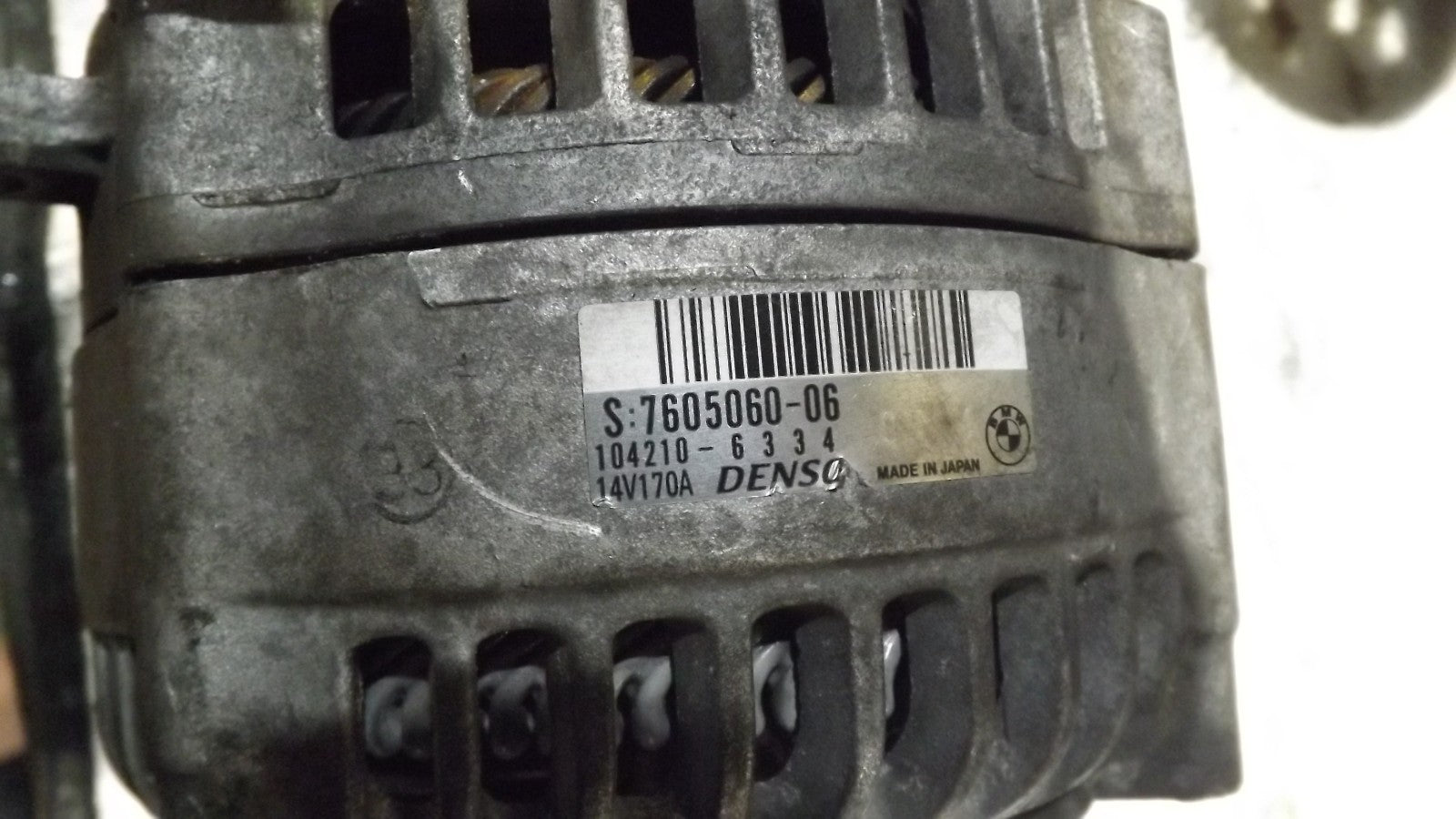 BMW 1 er  3er  Lichtmaschine Generator  1042106334