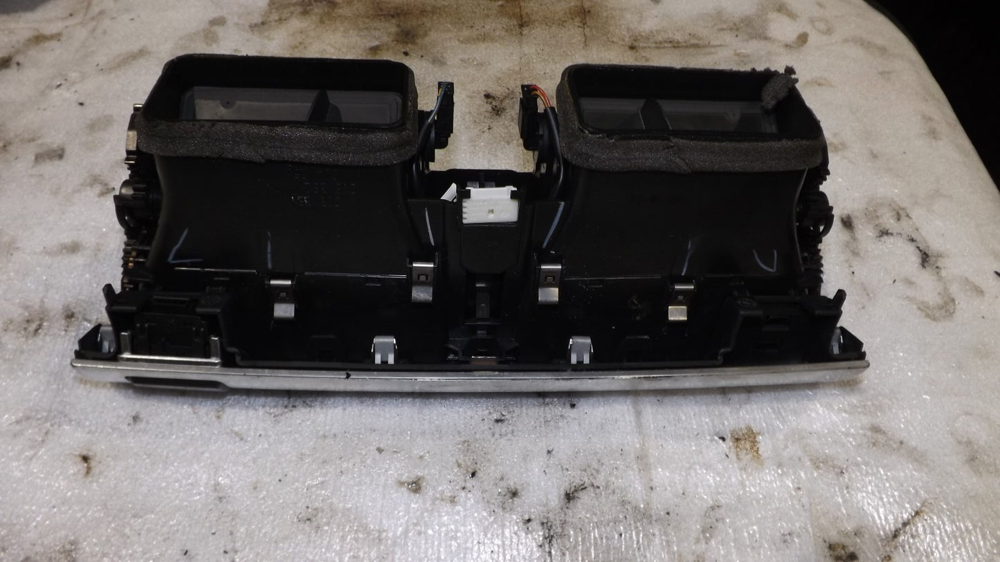 BMW X5 Lüftungsgitter 7161801-04 Bj 2009 2009425