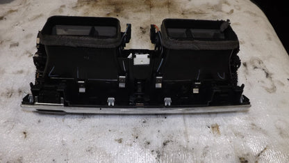 BMW X5 Lüftungsgitter 7161801-04 Bj 2009 2009425