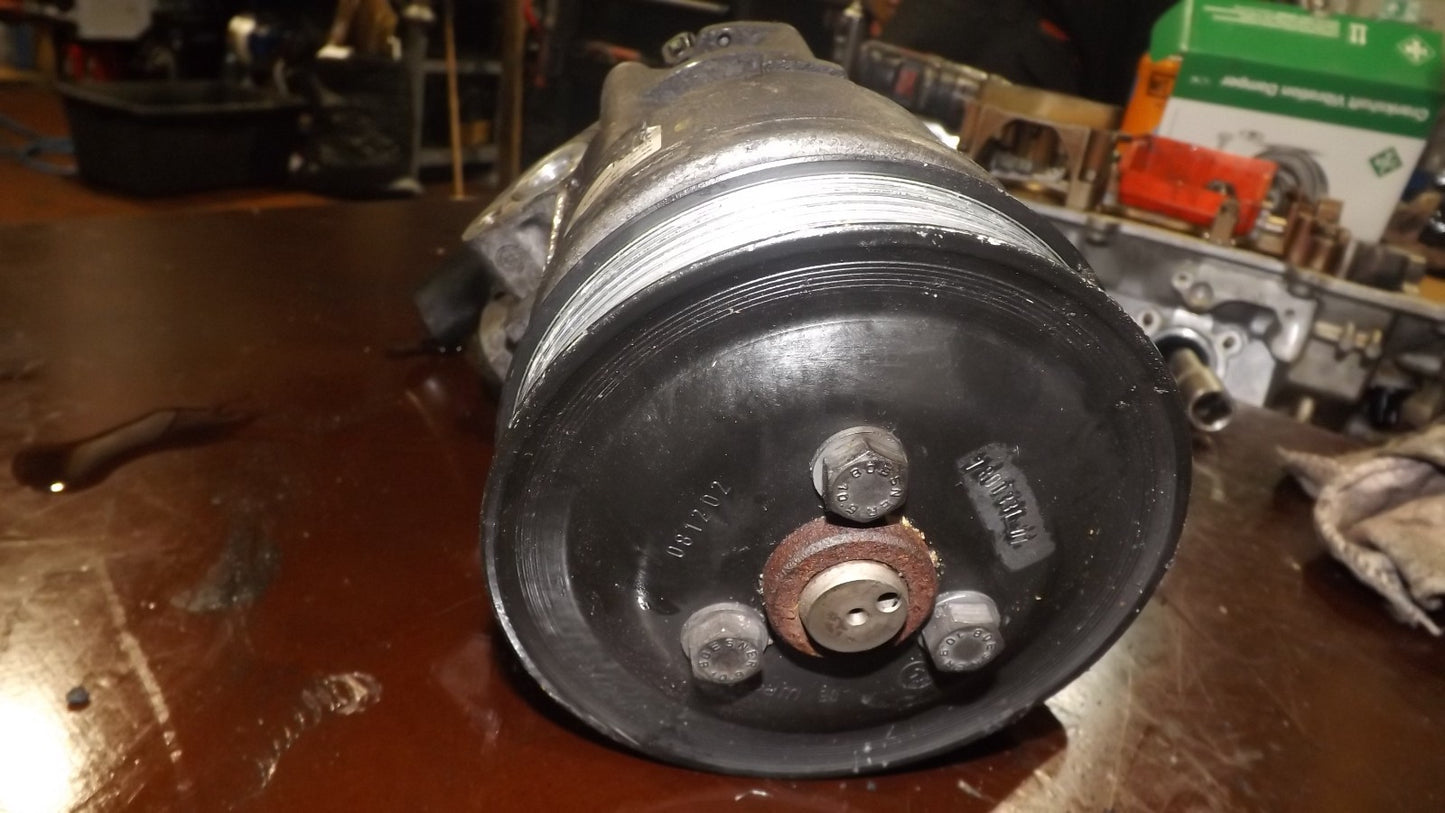 BMW X6 E71 X5 E70 Servopumpe Servo Pumpe 679328603