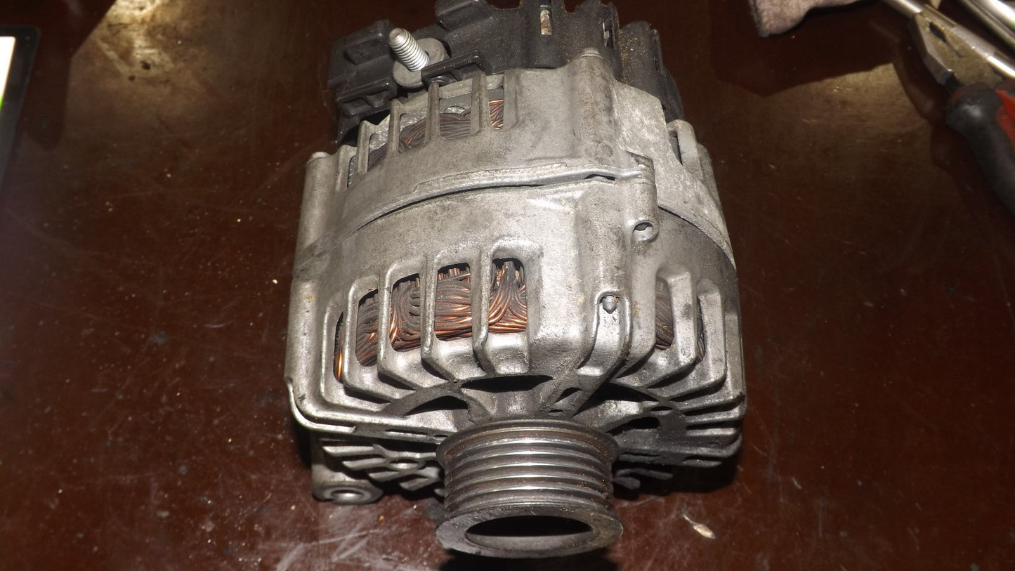 Lichtmaschine für BMW 1er 118d 120d 123d 3er 180A 7802261 411068039