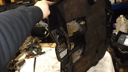 Mercedes W212 W204 W218 350CDI M642 Motorabdeckung Motor Verkleidung A6420105867