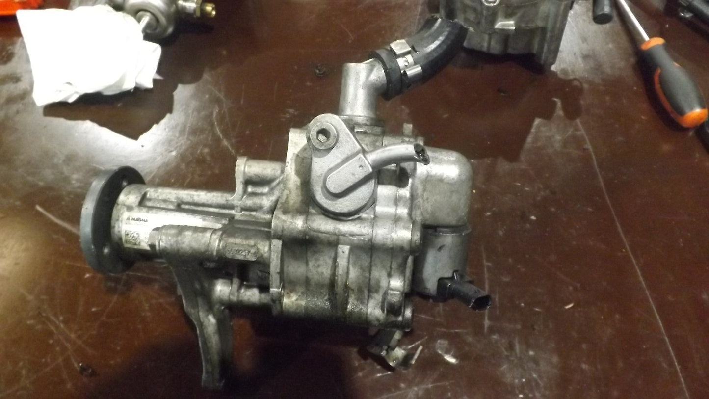 BMW 5 F10 F11 F01 Servopumpe 5016957 Diesel 686715901