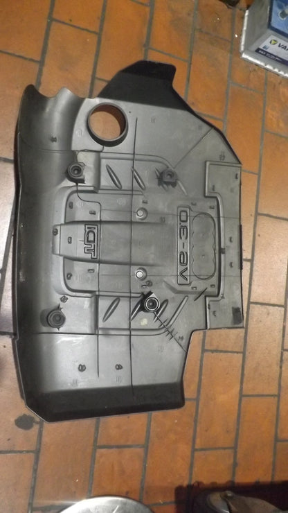 Original Audi Q7 3.0 TDI Diesel Motorabdeckung 4L0103925