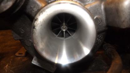 Original BMW E90 E91 E92 E93 F10 F11 F07 X50 E70 X6 E71 Turbolader 7799758G