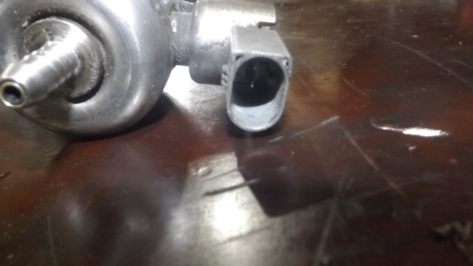 Hochdruckpumpe Kraftstoffpumpe 1.8TSI Audi A3 A4 Seat Skoda VW Passat 06H127025N