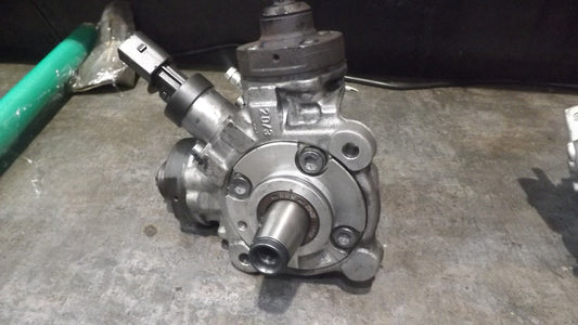 Bosch Hochdruckpumpe 0445010623 für BMW 325d 330d 525d 530d 535d 730d 740d X5 X6
