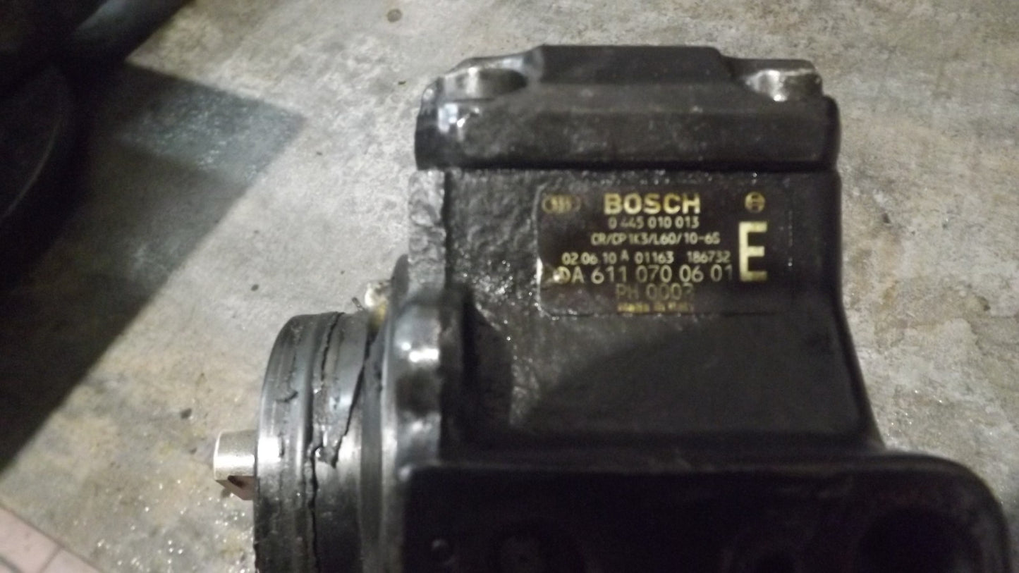 Mercedes Benz Einspritzpumpe Pumpe Hochdruckpumpe A6110700601E 0445010013