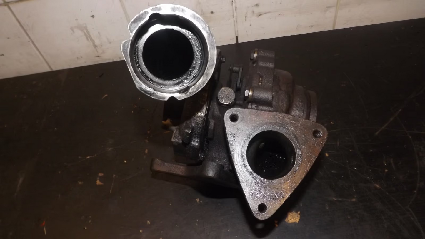 Original Volkswagen DEFEKT! 2.5 TDI Turbolader Turbo 070145701N
