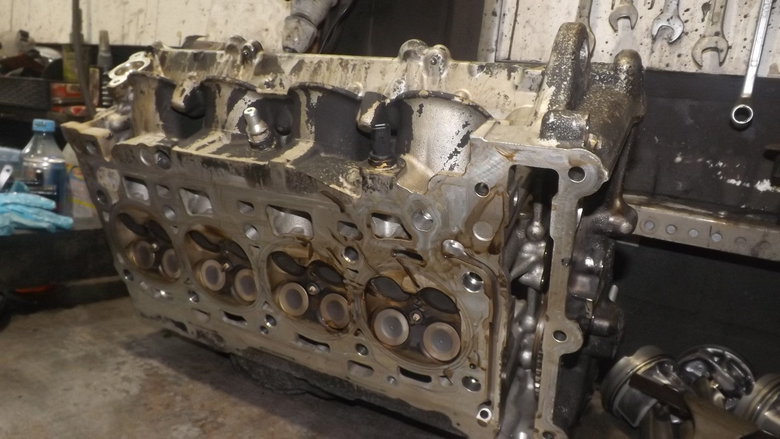 BMW B48B20A Zylinderkopf Kopf mit Ventile und Nockenwellen 947025504 B48B20A