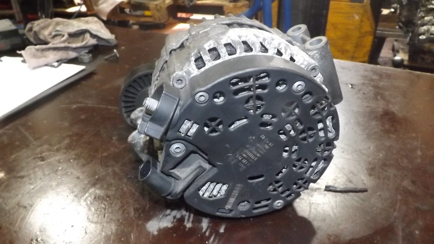 BMW 3er E90 E91 E92 E93 3,0 Benzin Automatik N53 Motor Lichtmaschine 7550968