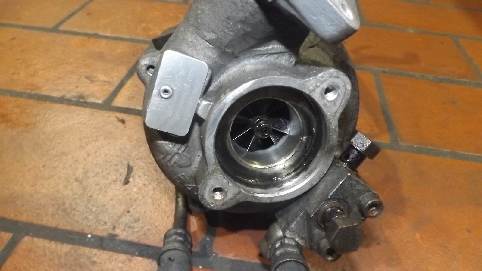 Turbolader 7802587 BMW E70 E71 E83 E64 E63 E61 E60 E92 E91 Defekt