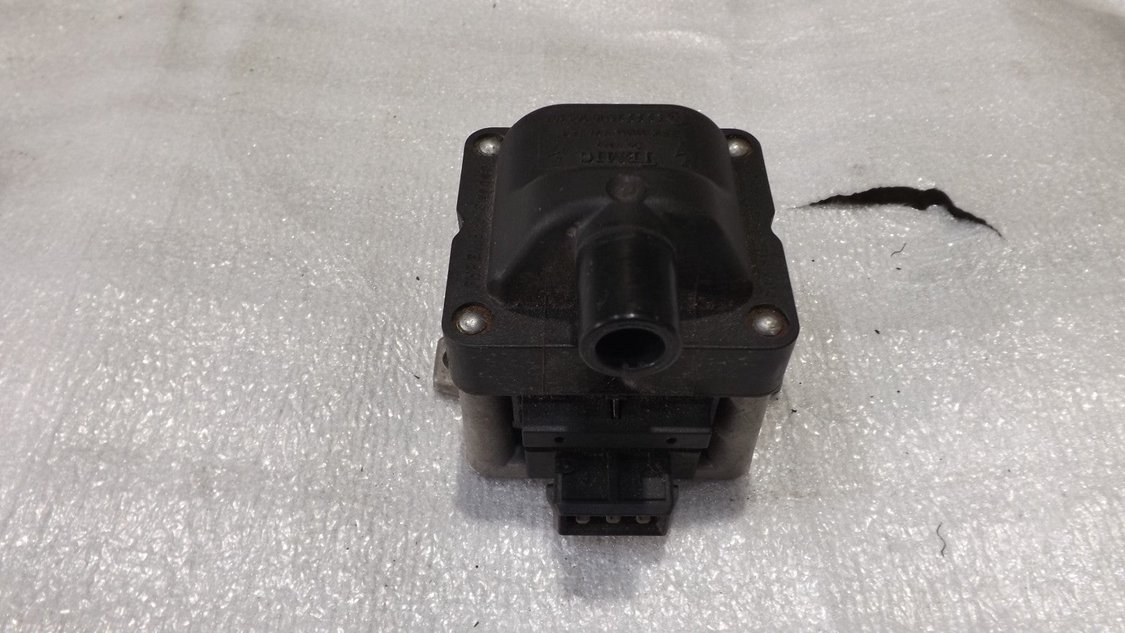 ZÜNDSPULE FÜR AUDI 80 SEAT SKODA VW GOLF 3 4 PASSAT POLO SHARAN T4 BUS 6N0905104