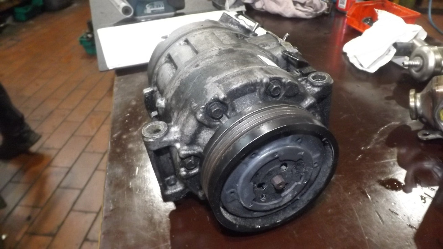 BMW 3 E90 E91 2007 Diesel Klimaanlage Klimakompressor 6452 9118602