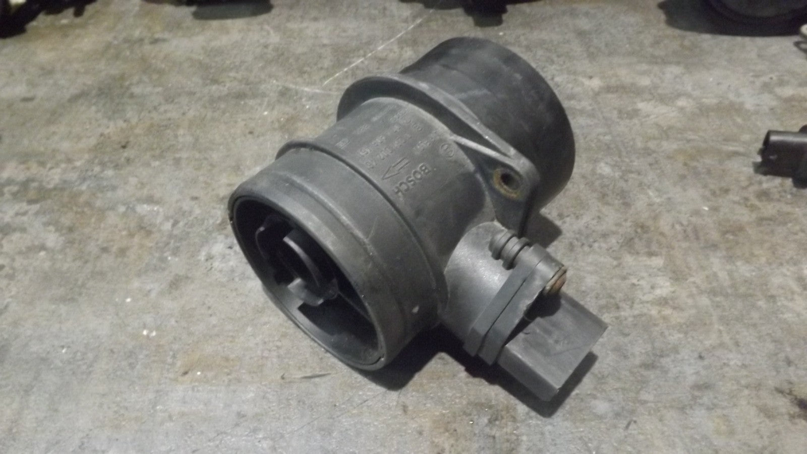 LUFTMASSENMESSER LMM FÜR AUDI A3 A4 SEAT SKODA VW T4 T5 GOLF TOURAN 1.9 2.0 TDI