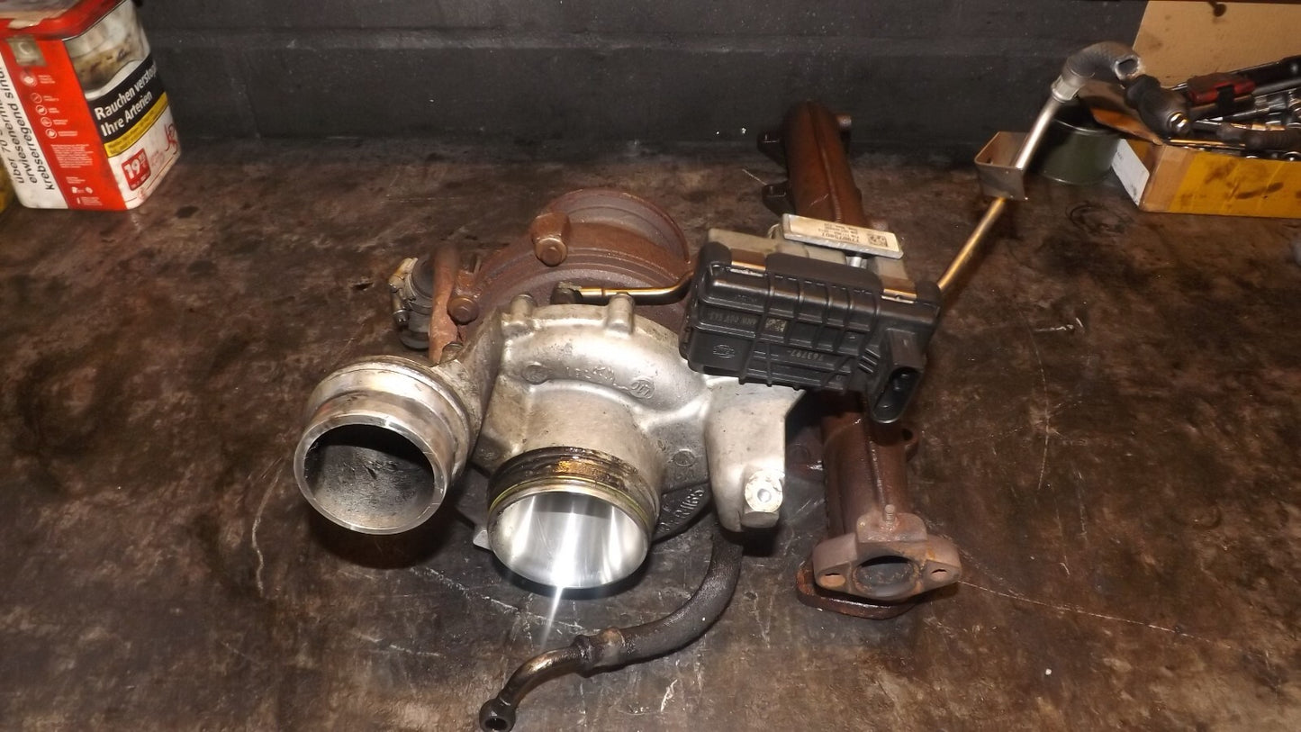 Original BMW E90 E91 E92 E93 F10 F11 F07 X50 E70 X6 E71 Turbolader 7799758G