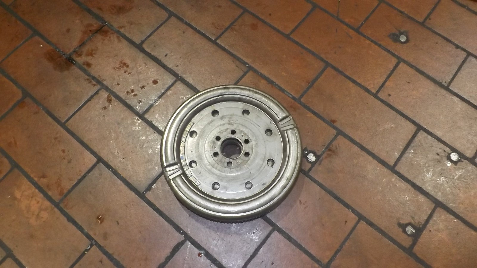 Schwungrad Zweimassenschwungrad DSG für VW Golf Passat Audi A3 Skoda 415074409