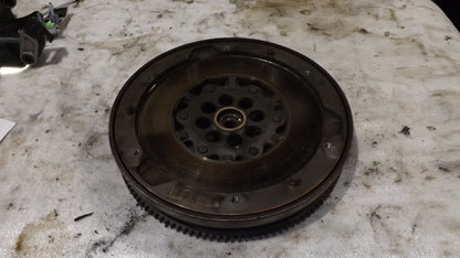 Schwungscheibe BMW X1 E84 18d 20d E90 318d 320d Zweimassenschwungrad 7577479