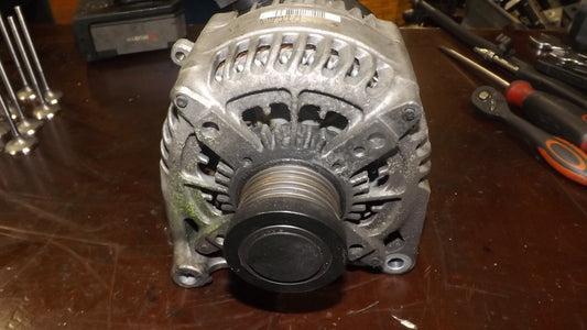 Lichtmaschine für BMW 4er F33 F32 F36 420i 2,0 Benzin B48B20A B48 S7605478 180A