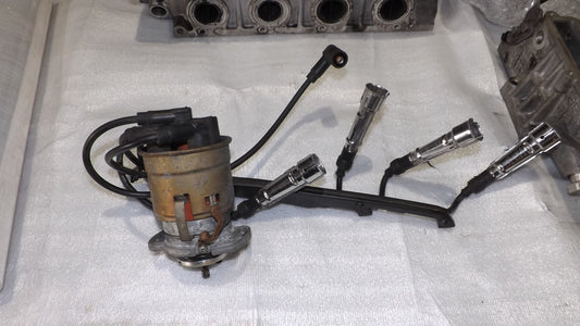 Zündverteiler Verteiler für Skoda Seat Ibiza VW Golf Polo 1.4 1.6 030905205AB