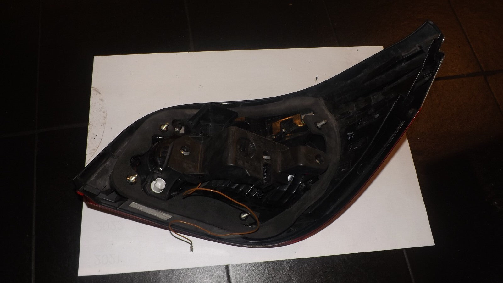 Original BMW E60 LCI Hintenlinker Rückleuchte 7361881