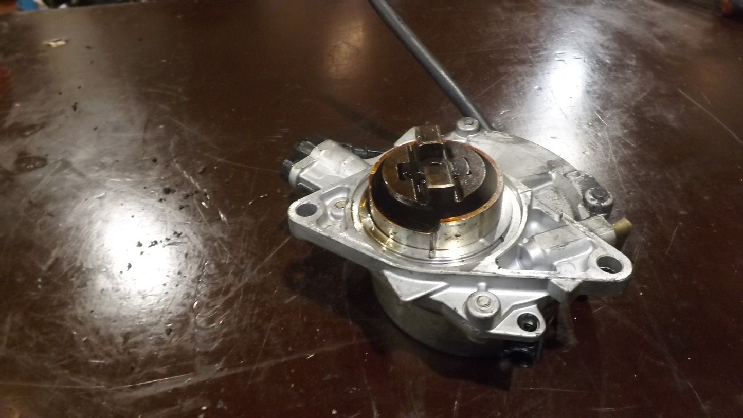 Unterdruckpumpe Vakuumpumpe BMW 3er 114i 116i 705260000
