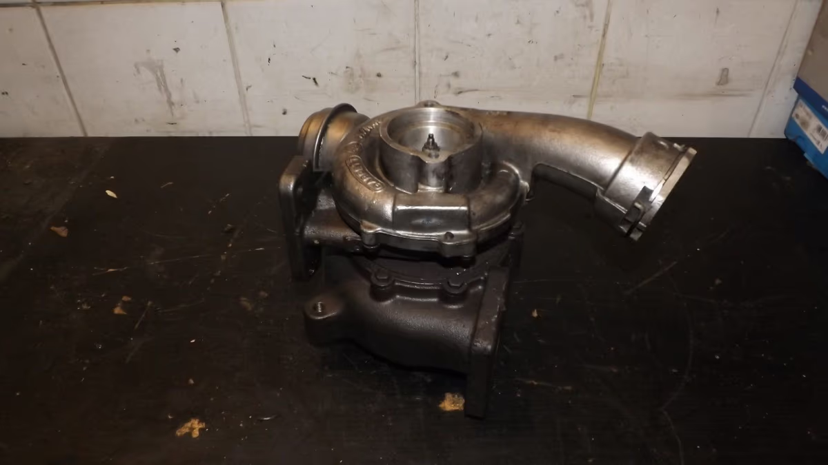 Original Volkswagen Audi Skoda Seat 1.8 TFSI TSI Turbolader Ansaugkrümmer06J1457