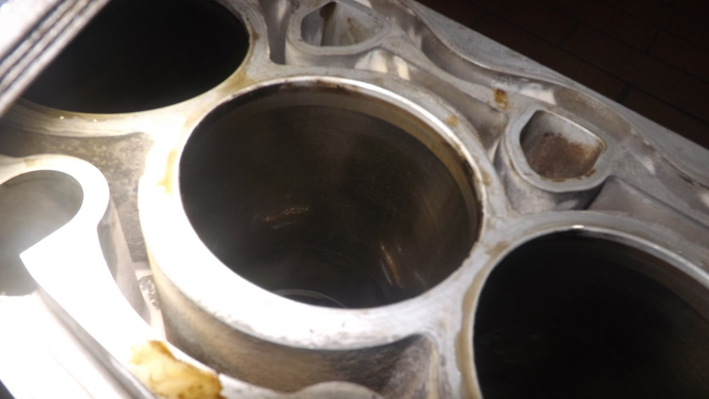 Motorblock Block für BMW 3er E90 E91 X3 2,0 i N46 N46B20B 7521270