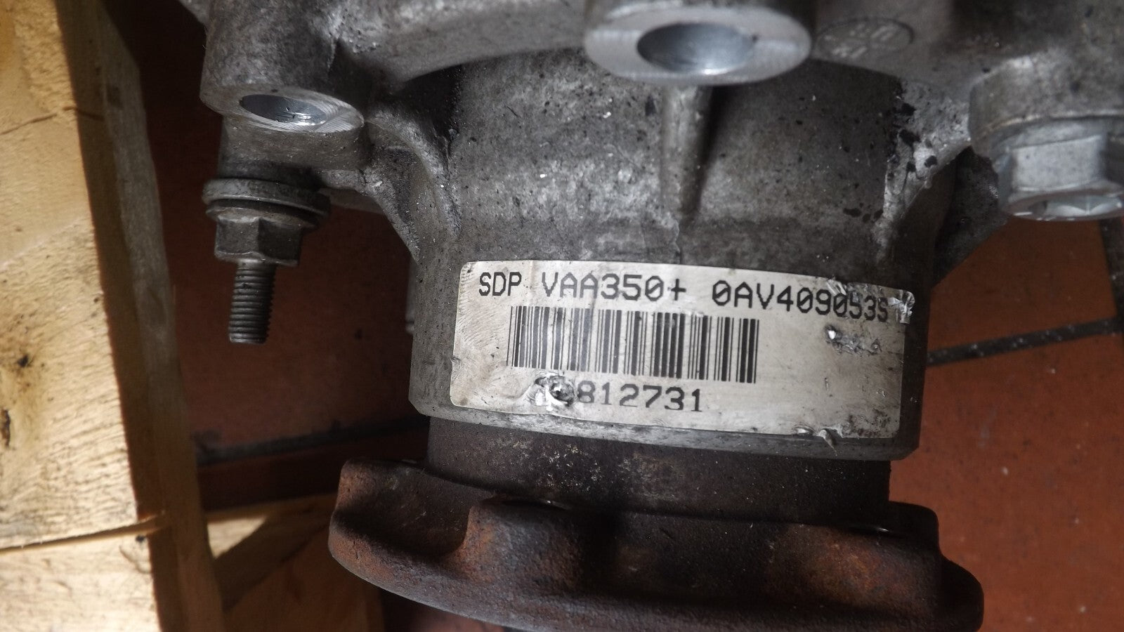 Winkelgetriebe Verteilergetriebe VW Audi Skoda 2.0TFSI ZSB. 0AV409053S